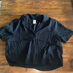Abound XS flowy business casual cropped shirt